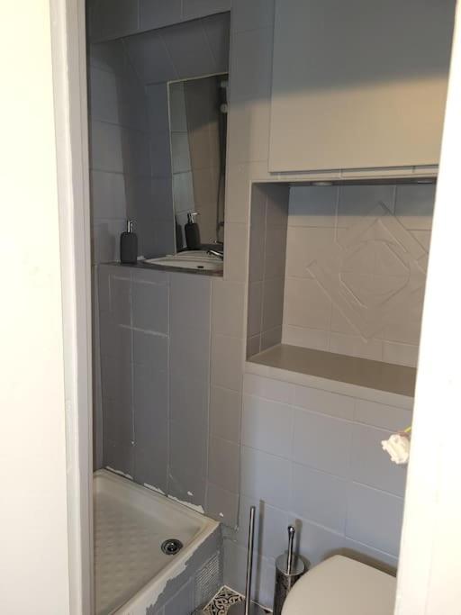 Fully Equipped Apartment 2 To 4 Beds Μασσαλία Εξωτερικό φωτογραφία